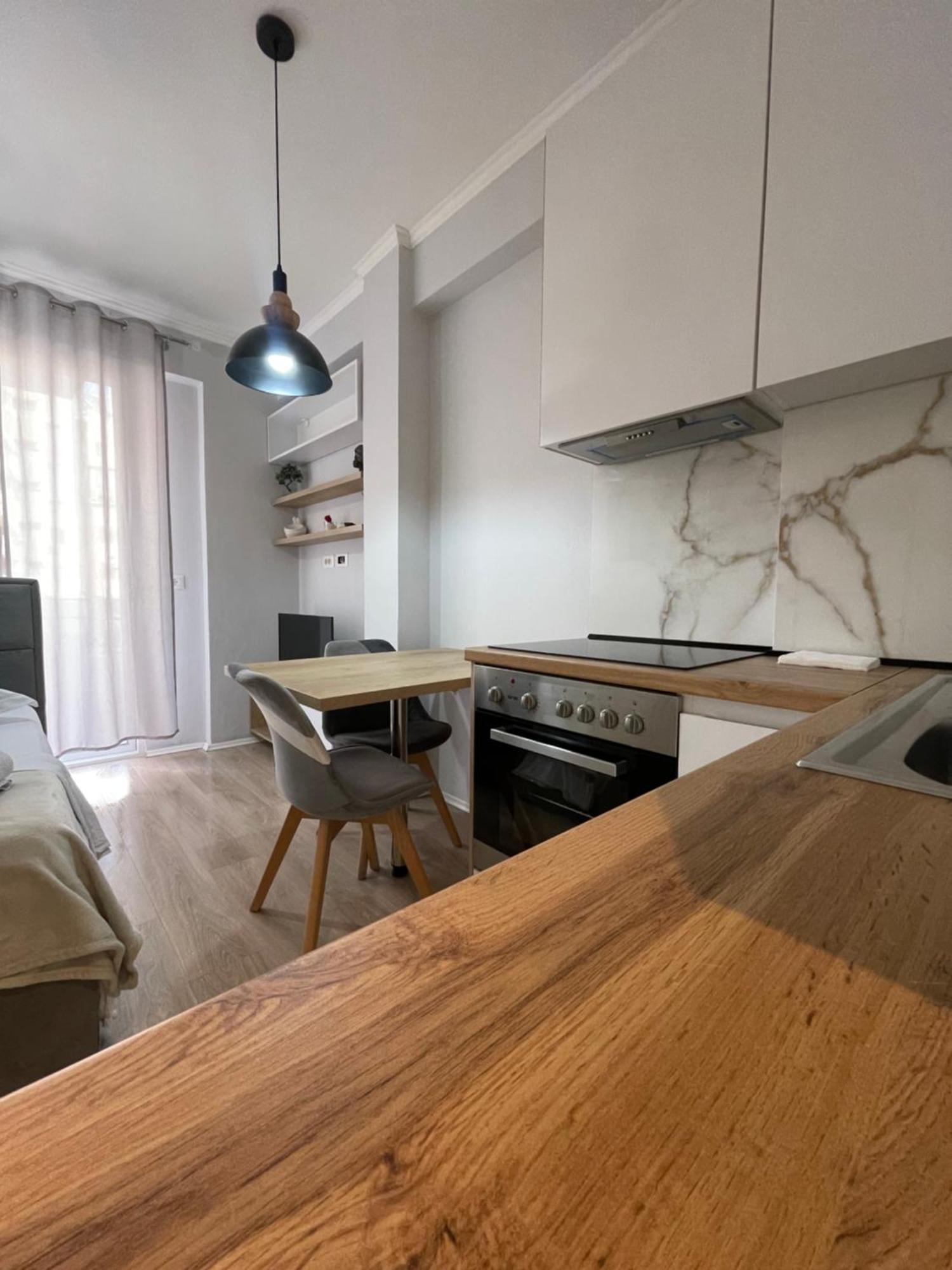 Sunshine Apartment *